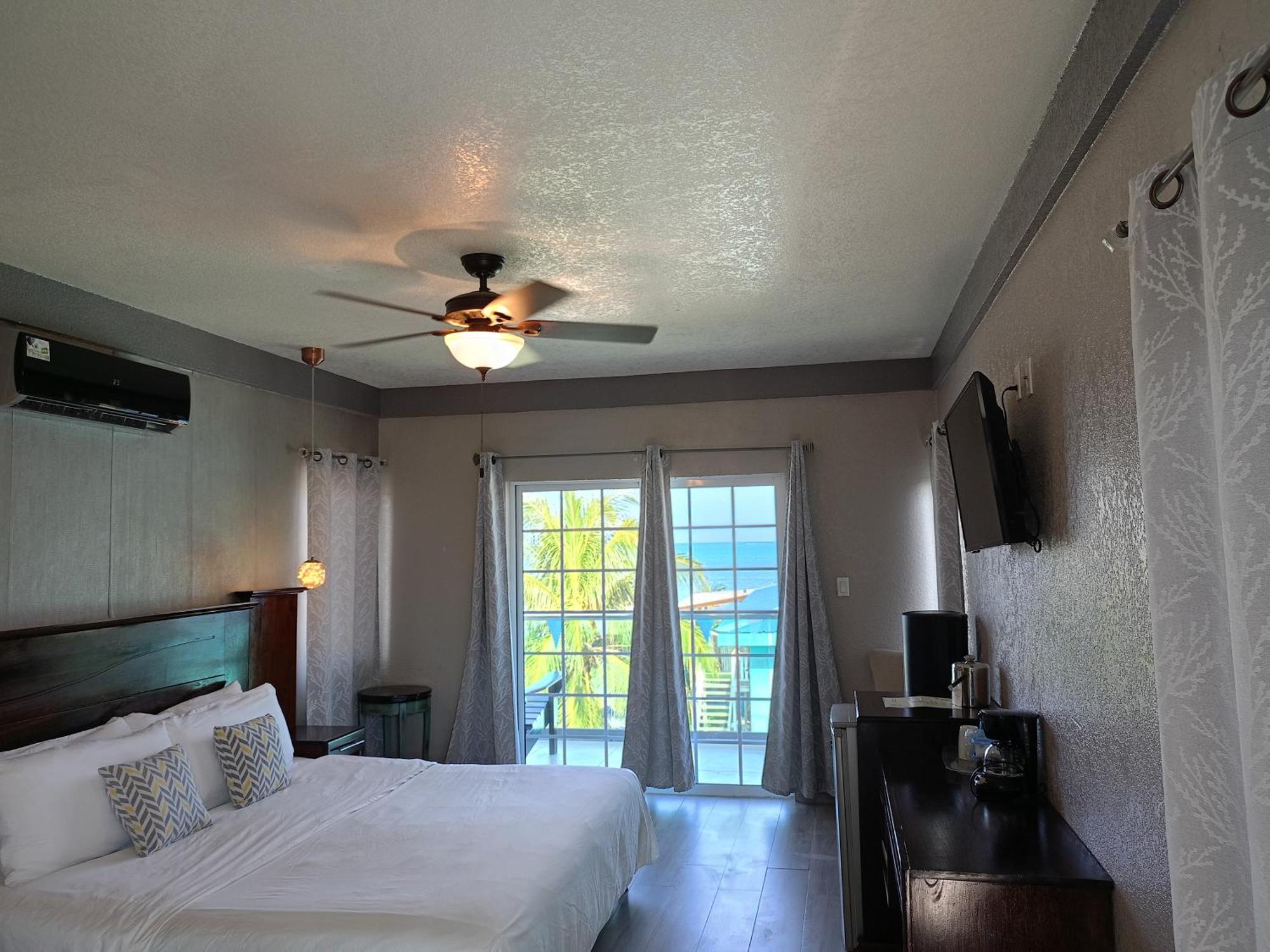 Barefoot Caye Caulker Hotel ภายนอก รูปภาพ