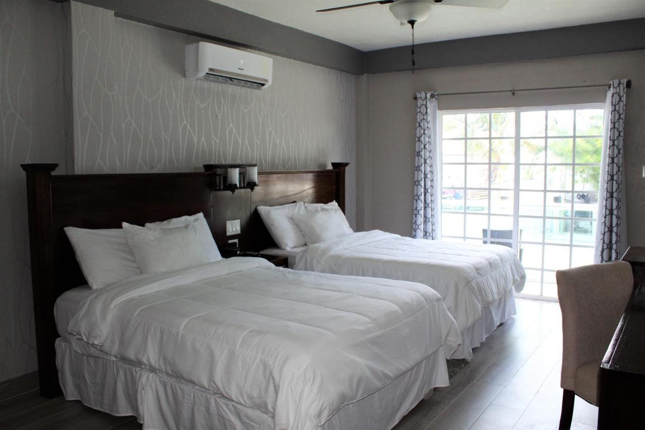 Barefoot Caye Caulker Hotel ภายนอก รูปภาพ
