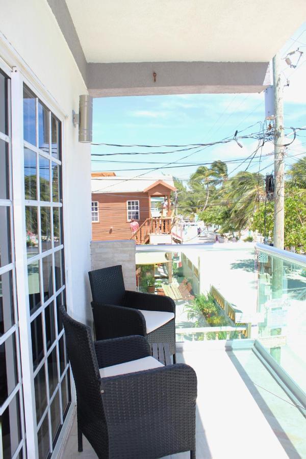 Barefoot Caye Caulker Hotel ภายนอก รูปภาพ