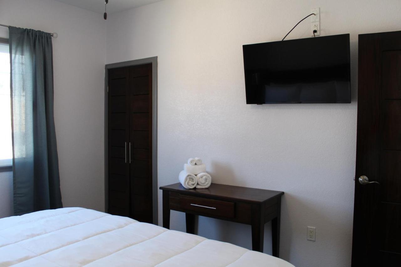 Barefoot Caye Caulker Hotel ภายนอก รูปภาพ